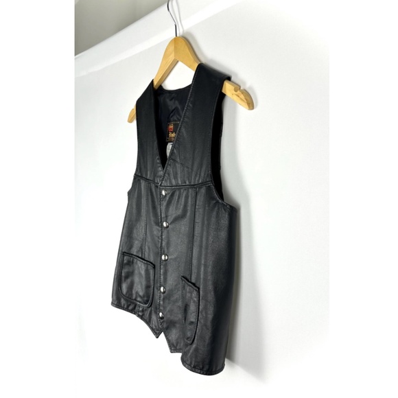 Vintage Black Leather Western Biker Vest - Snaps - Men's - Made in Canada - S/M - Picture 9 of 10